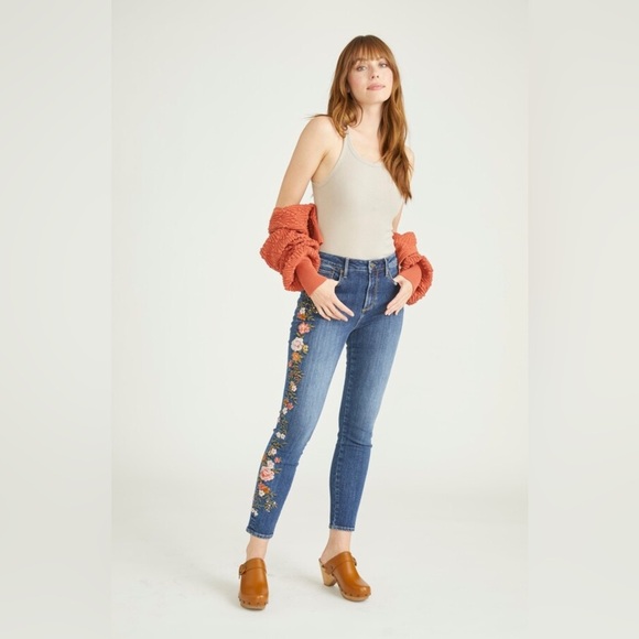 Driftwood Jackie Floral Embroidered High Rise Skinny Straight Leg Jeans - Picture 1 of 16